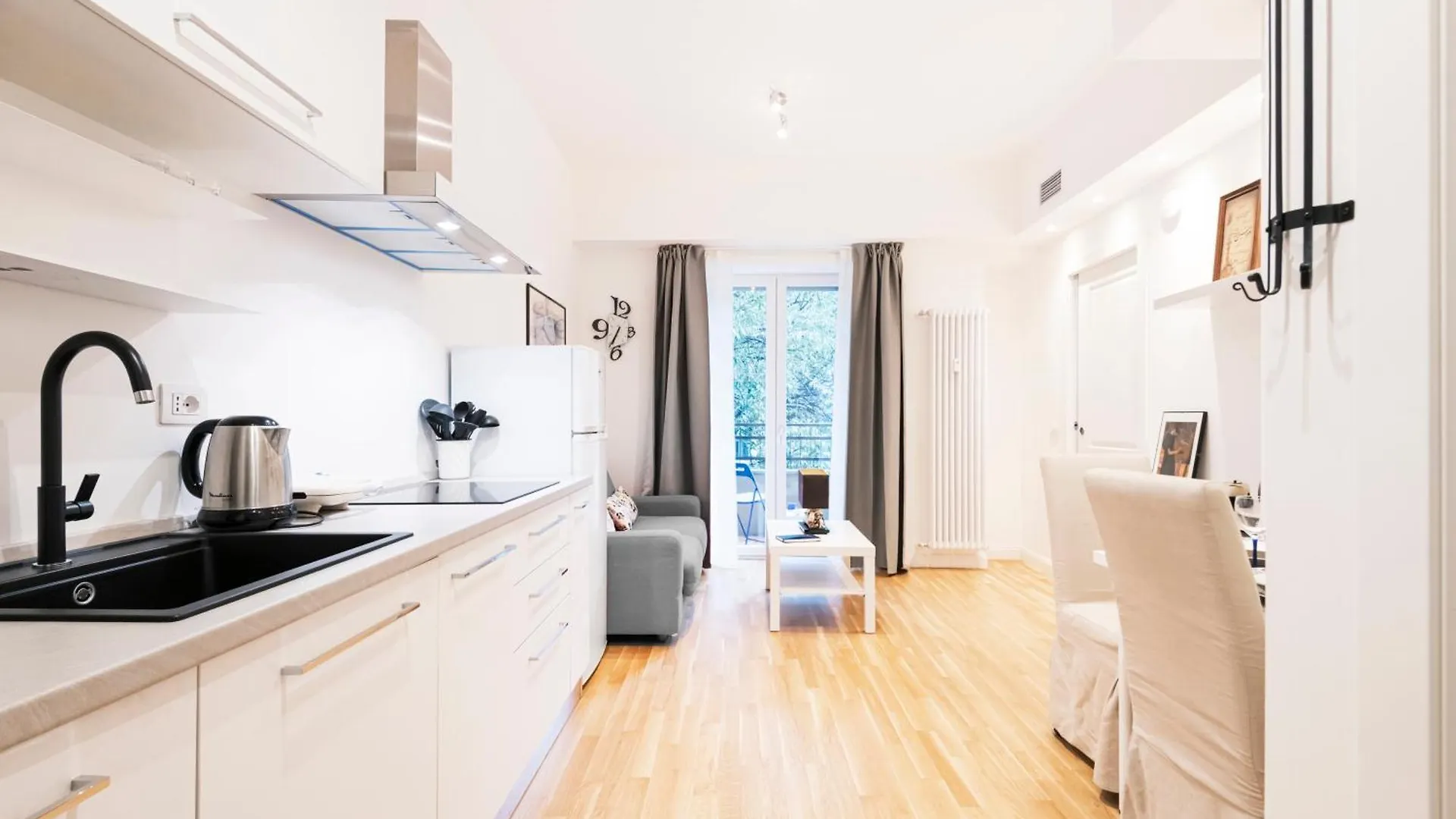 Διαμέρισμα Easylife - Luminosa E Comoda Residenza Con Balcone Μιλάνο