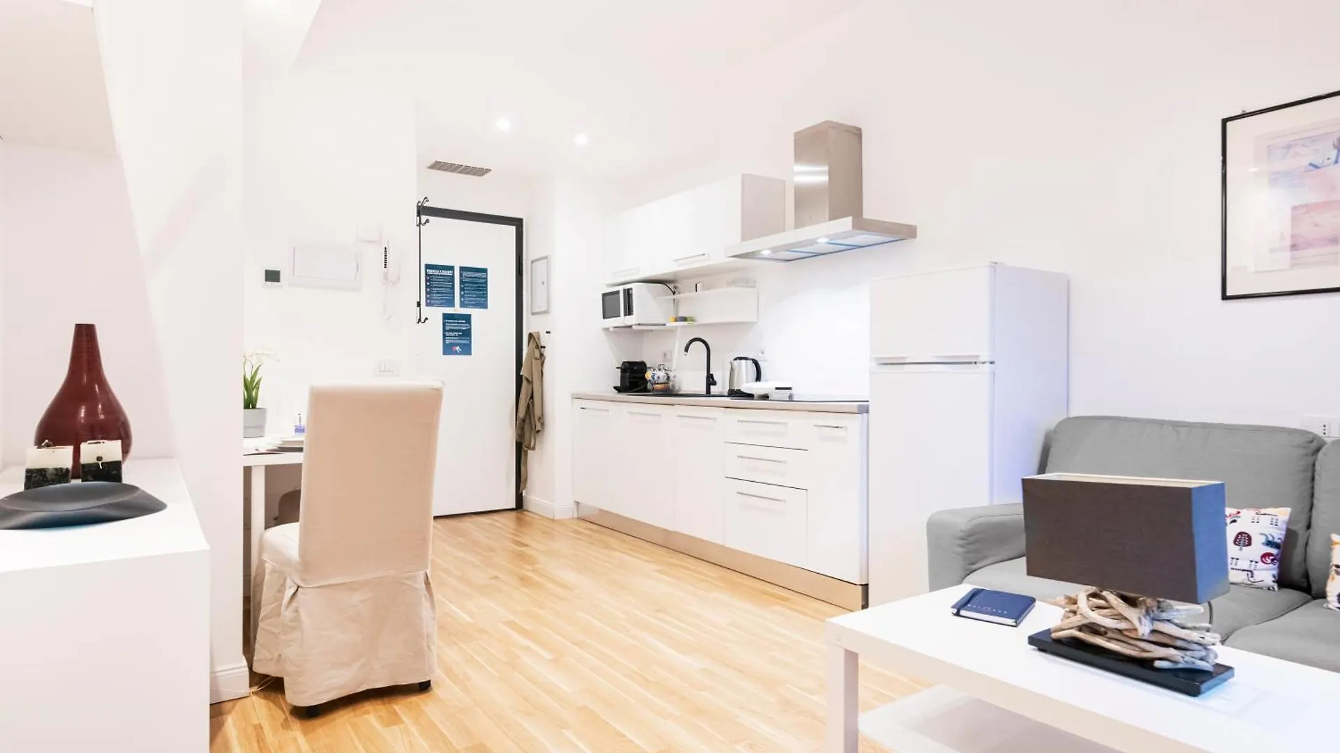 Easylife - Luminosa E Comoda Residenza Con Balcone Μιλάνο 0*,  Ιταλία