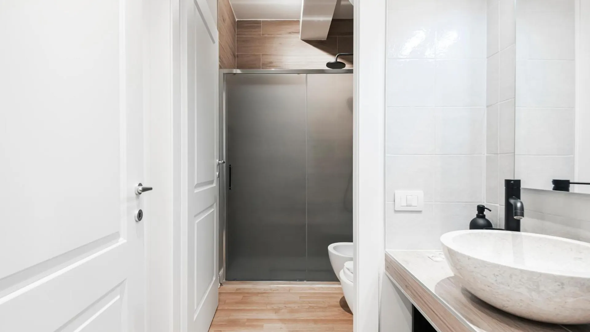 Easylife - Luminosa E Comoda Residenza Con Balcone Μιλάνο Διαμέρισμα